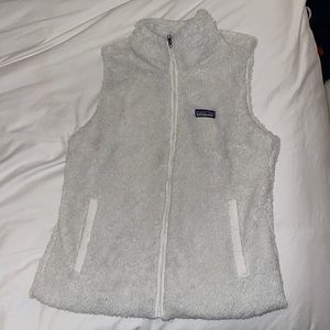 Patagonia Women’s White Vest!